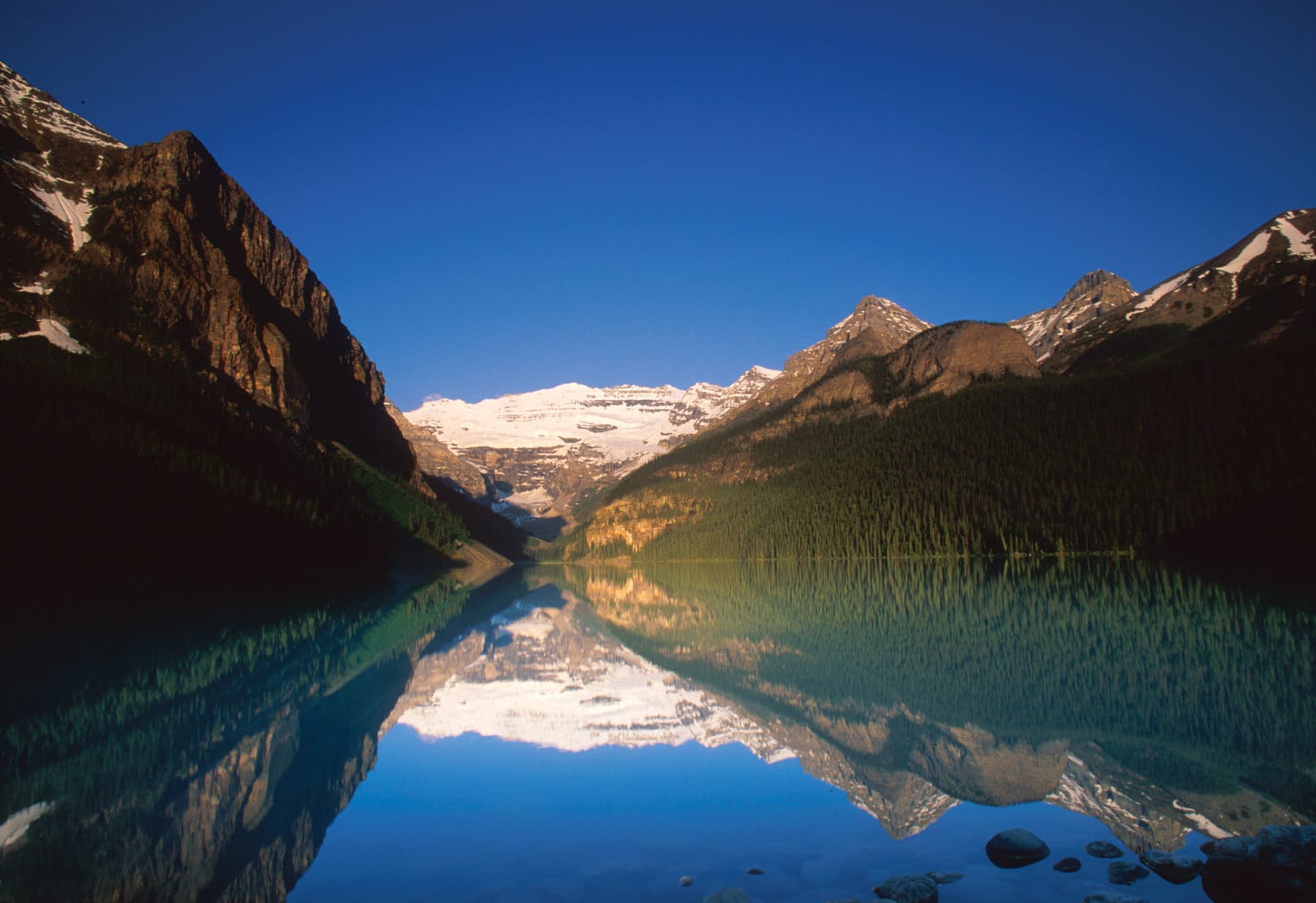 lakelouise_4x6_300dpi.jpg